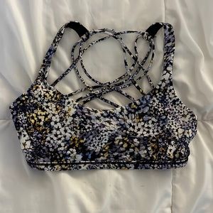lululemon sports bra